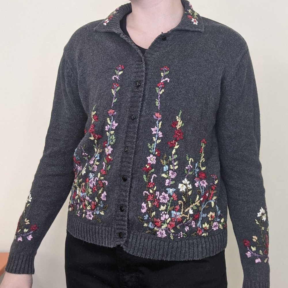 Vintage Floral Embroidered Cardigan Sweater